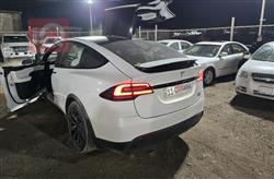 تێسلا Model X